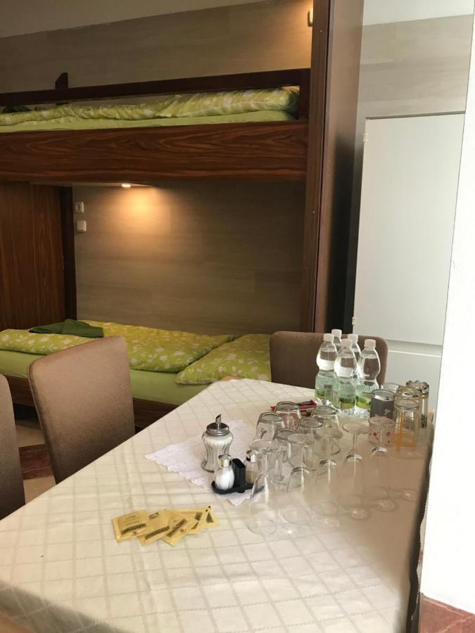 Auberge de jeunesse Viktoria à Vienne Extérieur photo
